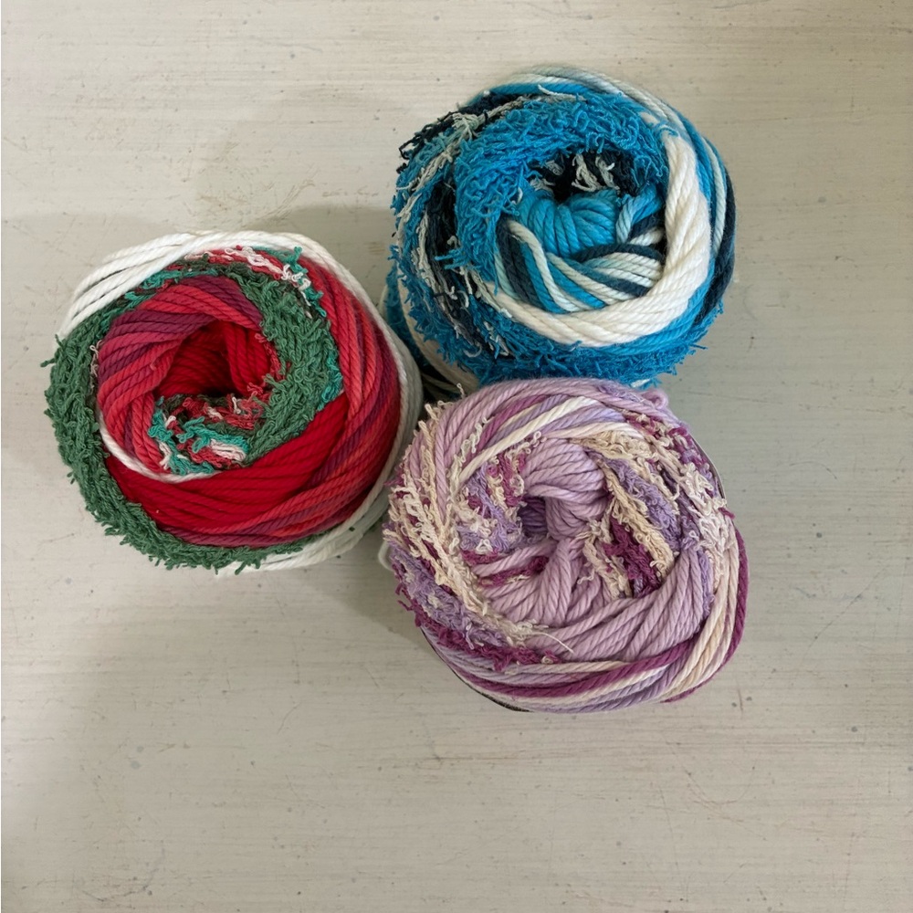 Lily Multicolor Yarn Set - Red, Green, Blue, Purple